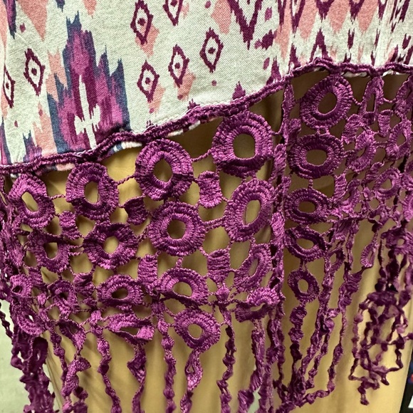 Umgee Boho Long Fringe Slit Back Spaghetti Strap Tank Top Blouse Womens Medium - Picture 2 of 10